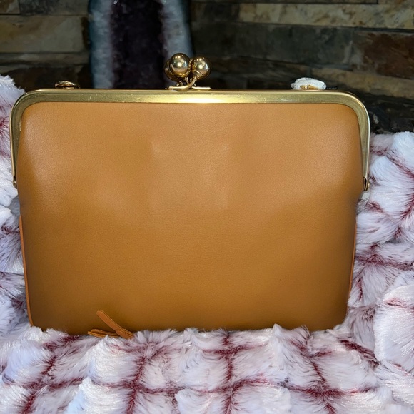 Coach 1941 Leather Cherry Kisslock Crossbody 21724 New #2 of 25 - Picture 3 of 11